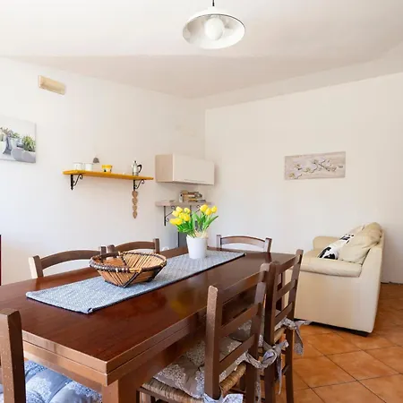 Casa Delle Mimose A 700m Dal Mare Кардеду